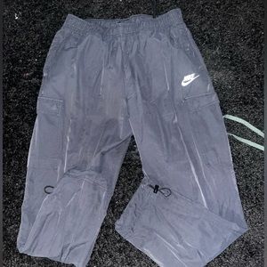 Nike wind cargo pant